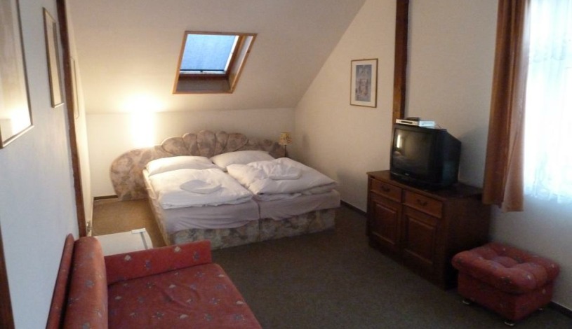 Pension - Restaurant  HOLIDAY Mariánské Lázně